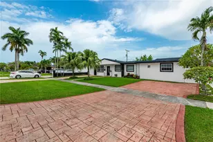 11040 SW 64th St, Miami, FL 33173 - Photo 4