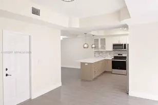 8423 S NW 138th Terrace, Miami Lakes, FL 33016 - Photo 2