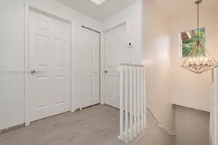 8423 S NW 138th Terrace, Miami Lakes, FL 33016 - Photo 14