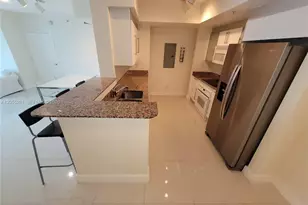 325 S Biscayne Blvd, Miami, FL 33131 - Photo 12