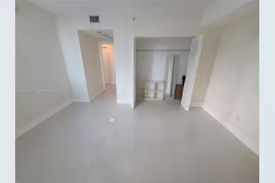 325 S Biscayne Blvd #1719, Miami, FL 33131 - Photo 18