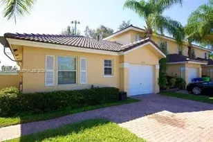 8978 NW 53rd St, Sunrise, FL 33351 - Photo 2