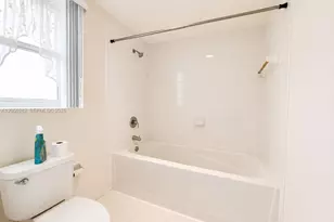 7270 SW 89th St, Miami, FL 33156 - Photo 10
