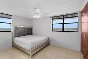920 NE 169th St, North Miami Beach, FL 33162 - Photo 10