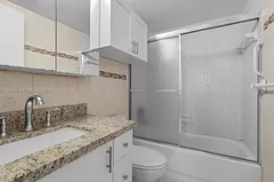 920 NE 169th St, North Miami Beach, FL 33162 - Photo 6
