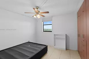 920 NE 169th St, North Miami Beach, FL 33162 - Photo 8