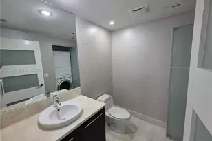17121 Collins Ave, Sunny Isles Beach, FL 33160 - Photo 16
