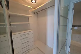 17121 Collins Ave, Sunny Isles Beach, FL 33160 - Photo 8