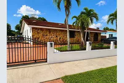 11220 SW 47th Ter, Miami, FL 33165 - Photo 2