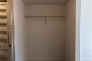 1750 N Bayshore Dr, Miami, FL 33132 - Photo 16