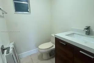 9351 Fontainebleau Blvd, Miami, FL 33172 - Photo 10
