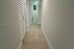 9351 Fontainebleau Blvd, Miami, FL 33172 - Photo 4