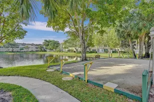 3530 NW 52nd Ave, Lauderdale Lakes, FL 33319 - Photo 10