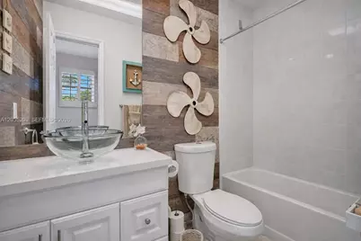 3530 NW 52nd Ave #509, Lauderdale Lakes, FL 33319 - Photo 6