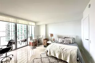 1300 Brickell Bay Dr, Miami, FL 33131 - Photo 2