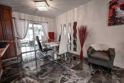 7400 NW 1st Ct, Pembroke Pines, FL 33024 - Photo 10