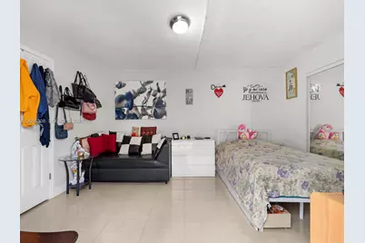 355 W 62nd St, Hialeah, FL 33012 - Photo 22
