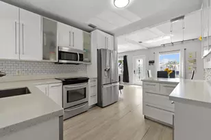 355 W 62nd St, Hialeah, FL 33012 - Photo 16