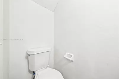 8684 NW 1st St #0, Miami, FL 33126 - Photo 18