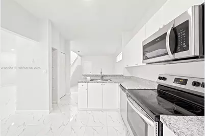 8684 NW 1st St #0, Miami, FL 33126 - Photo 16