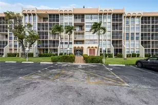 601 Three Islands Boulevard, Hallandale Beach, FL 33009 - Photo 16
