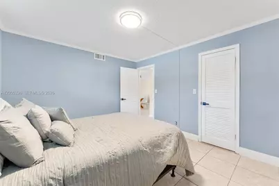 9811 N Hollybrook Lake Dr #103, Pembroke Pines, FL 33025 - Photo 18