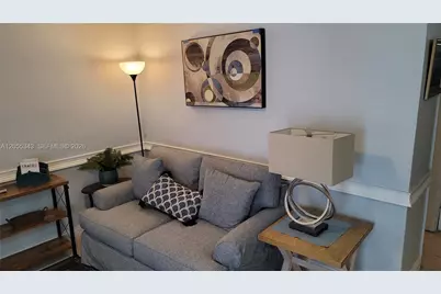 320 NE 11th Ave #1, Boynton Beach, FL 33435 - Photo 2