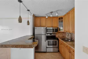 48 Mansfield B, Boca Raton, FL 33434 - Photo 6