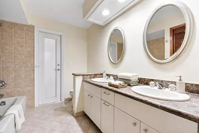 7920 SW 172nd Ter, Palmetto Bay, FL 33157 - Photo 12