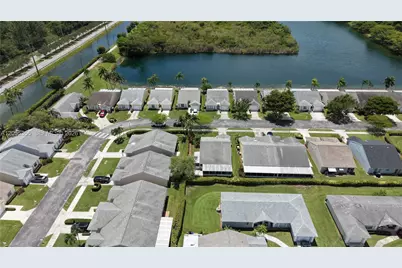 715 SE 22nd Ln, Homestead, FL 33033 - Photo 22