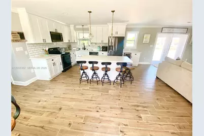 133 Indies Rd, Lower Sugarloaf Key, FL 33042 - Photo 4