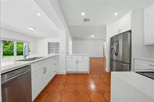 220 NW 130th Ave, Miami, FL 33182 - Photo 14