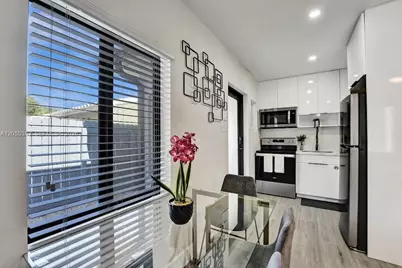1405 N Andrews Ave #2, Fort Lauderdale, FL 33311 - Photo 2