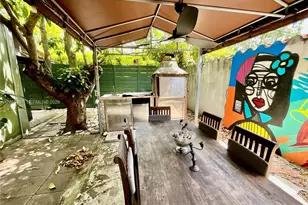 2000 SW 25th St, Miami, FL 33133 - Photo 10