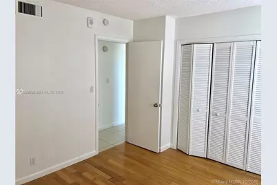 121 Golden Isles Dr #407, Hallandale Beach, FL 33009 - Photo 18