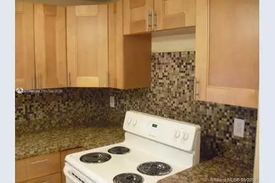 121 Golden Isles Dr #407, Hallandale Beach, FL 33009 - Photo 10