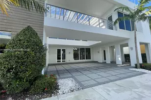 10250 NW 74th Terrace, Doral, FL 33178 - Photo 4
