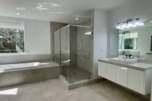 10250 NW 74th Terrace, Doral, FL 33178 - Photo 20