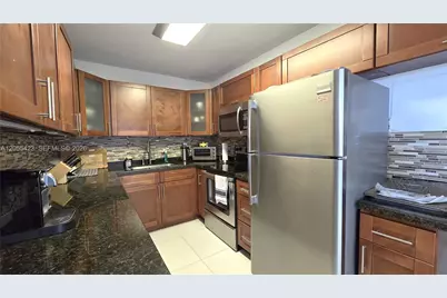 3731 N Country Club Dr #1825, Aventura, FL 33180 - Photo 8