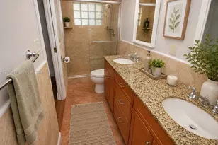 1911 NW 37th St, Oakland Park, FL 33309 - Photo 24