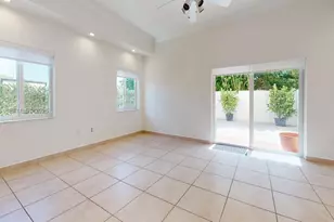 323 SW 36th Ave, Miami, FL 33135 - Photo 4