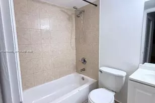 7090 NW 179th St, Hialeah, FL 33015 - Photo 10
