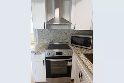 101 SE 4th Ave #6, Hallandale Beach, FL 33009 - Photo 4