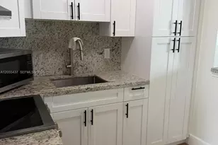 101 SE 4th Ave, Hallandale Beach, FL 33009 - Photo 2