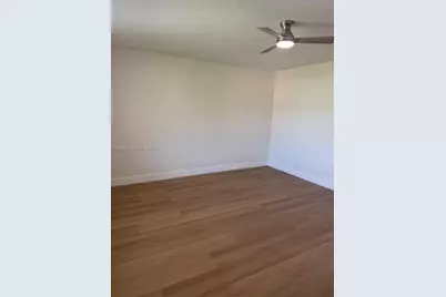 101 SE 4th Ave #6, Hallandale Beach, FL 33009 - Photo 10