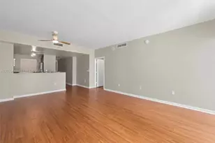 253 NE 2nd St, Miami, FL 33132 - Photo 12