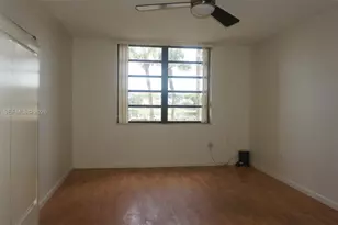 1100 Colony Point Cir, Pembroke Pines, FL 33026 - Photo 10