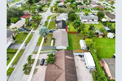 13251 SW 254th Ter, Homestead, FL 33032 - Photo 12