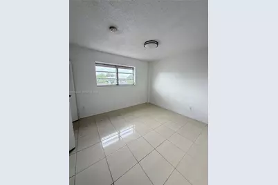 [Address not provided], Hialeah, FL 33013 - Photo 8