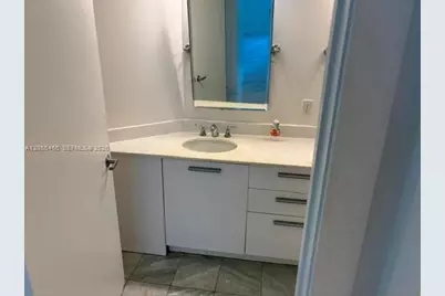 1050 Brickell Ave #1520, Miami, FL 33131 - Photo 14